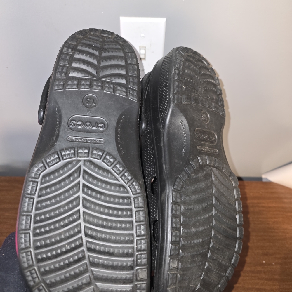 Mens Black Crocs Baya clogs - Picture 3 of 5